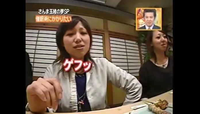 謝美香が焼き鳥を試食する4