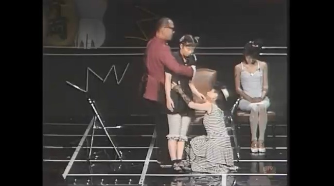 桑田靖子が体が固まる催眠術をかけられる6
