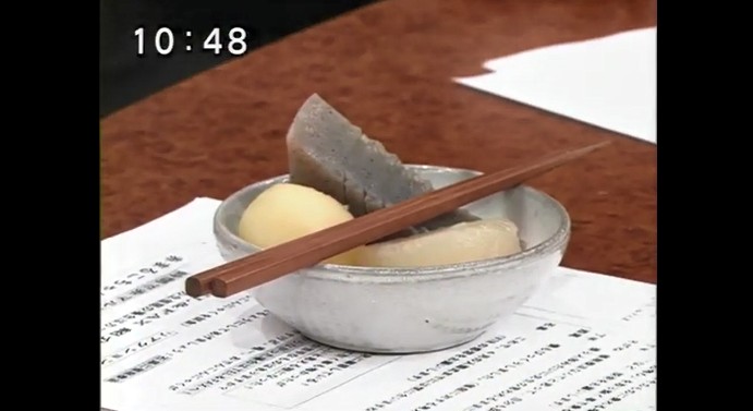 石黒彩がこんにゃくの味が変わる催眠術をかけられる1