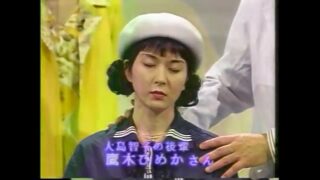 鷹木ひめかが催眠術体験を行う