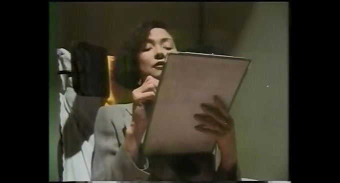 秋川リサが退行催眠術をかけられる2