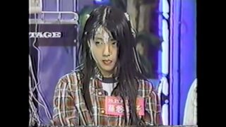 女子大生が催眠術で脳波を測定2