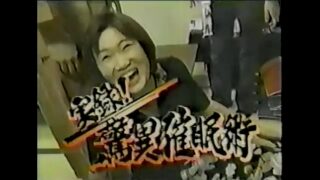 小野砂織が催眠術体験を行う